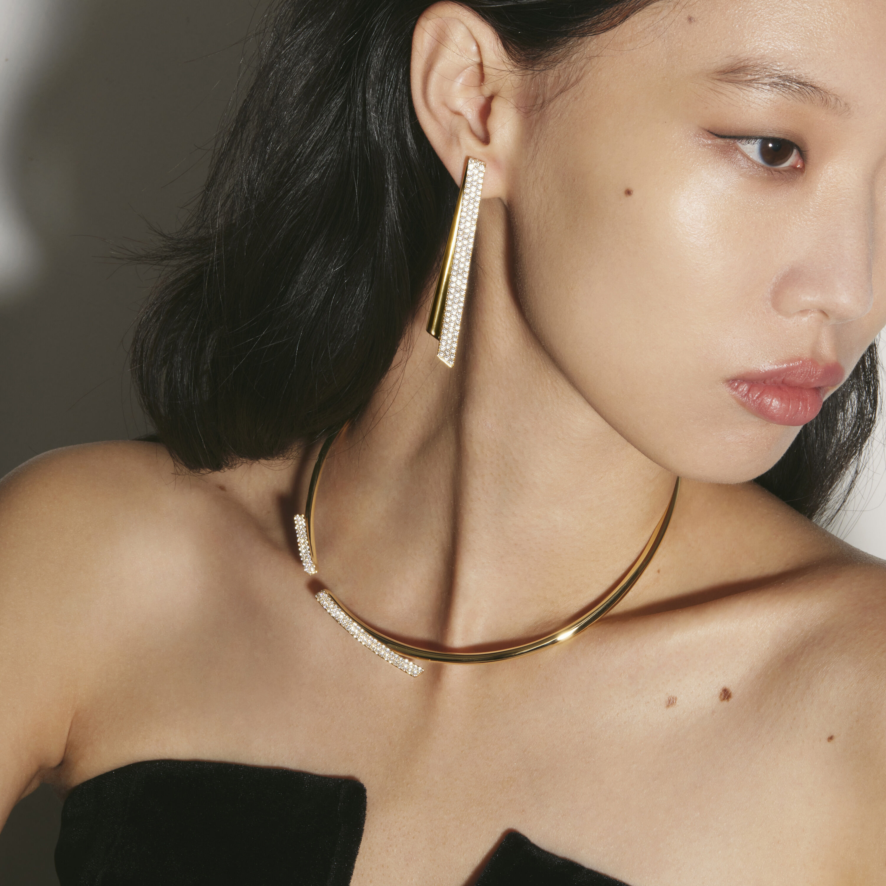 INSIDE/OUT Diamond Flip Choker, 18K White Gold, large