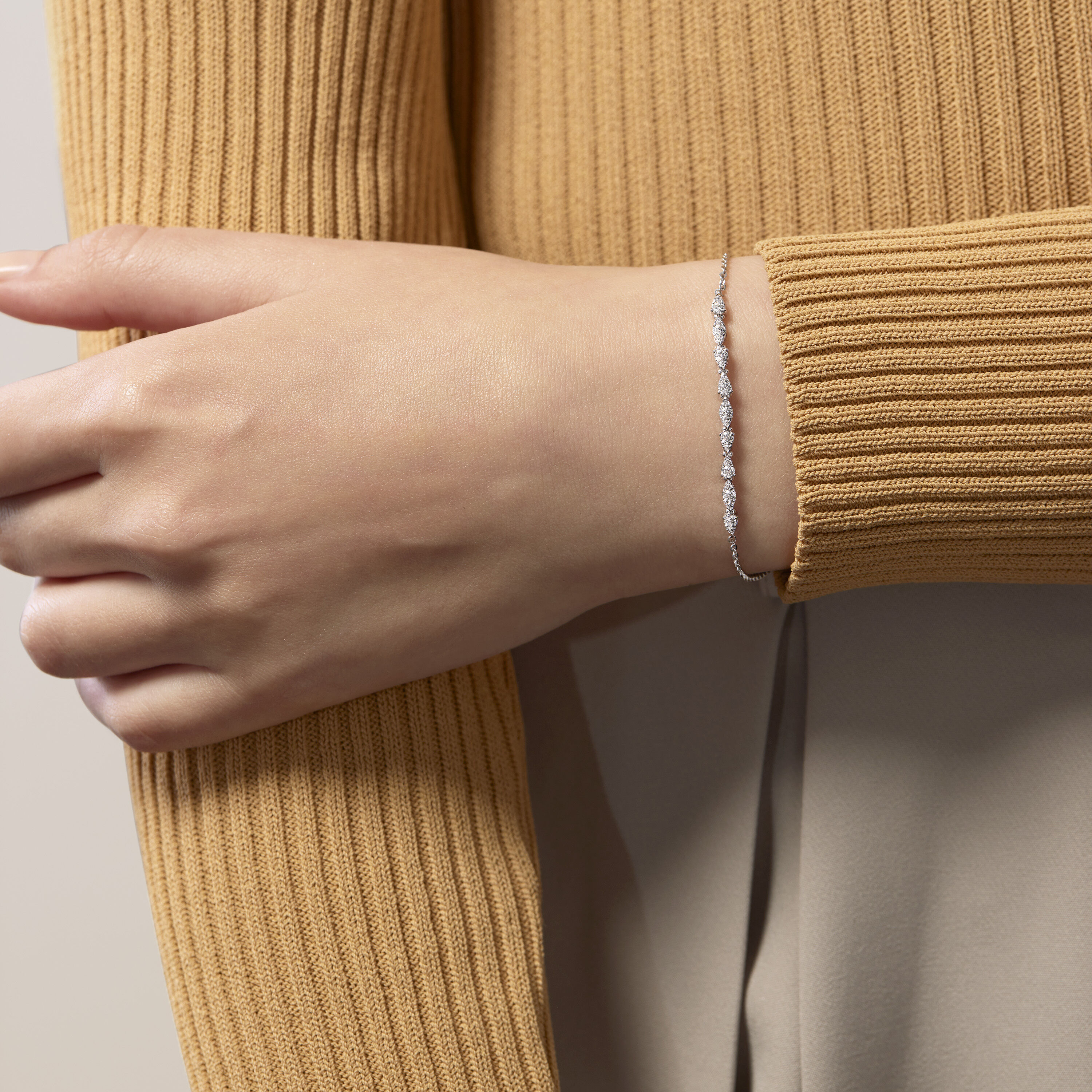 Aerial Dewdrop Bracelet, 18K Rose Gold, large