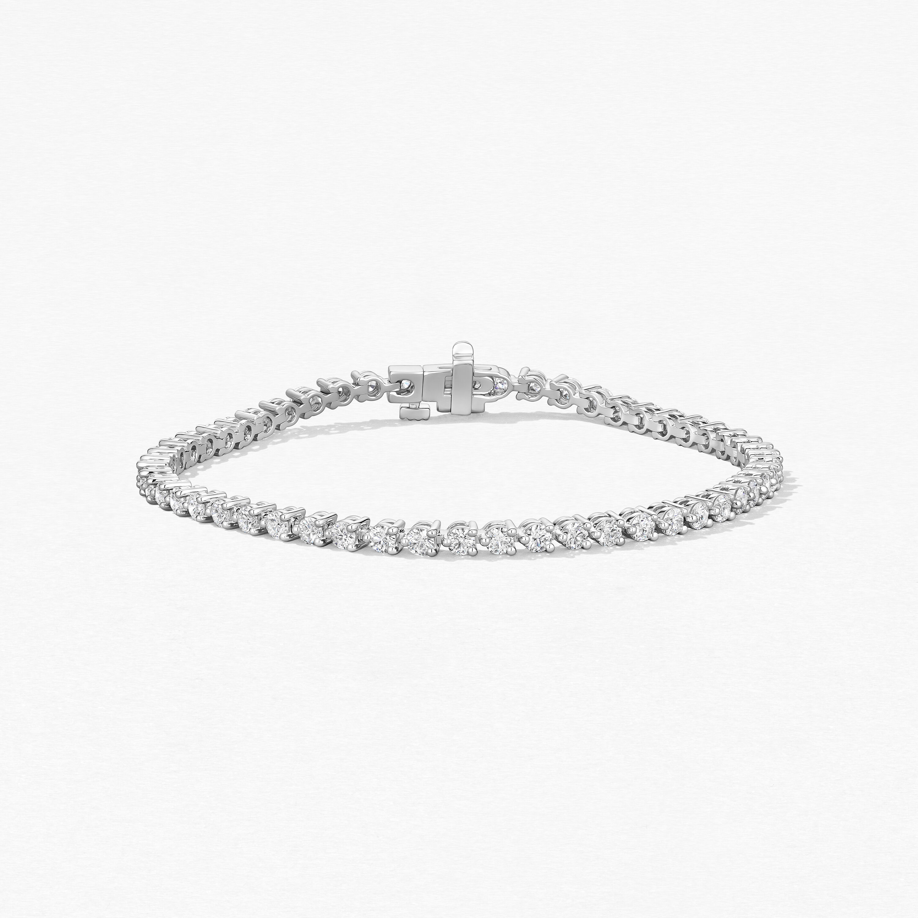 Hearts on fire tennis bracelet deals