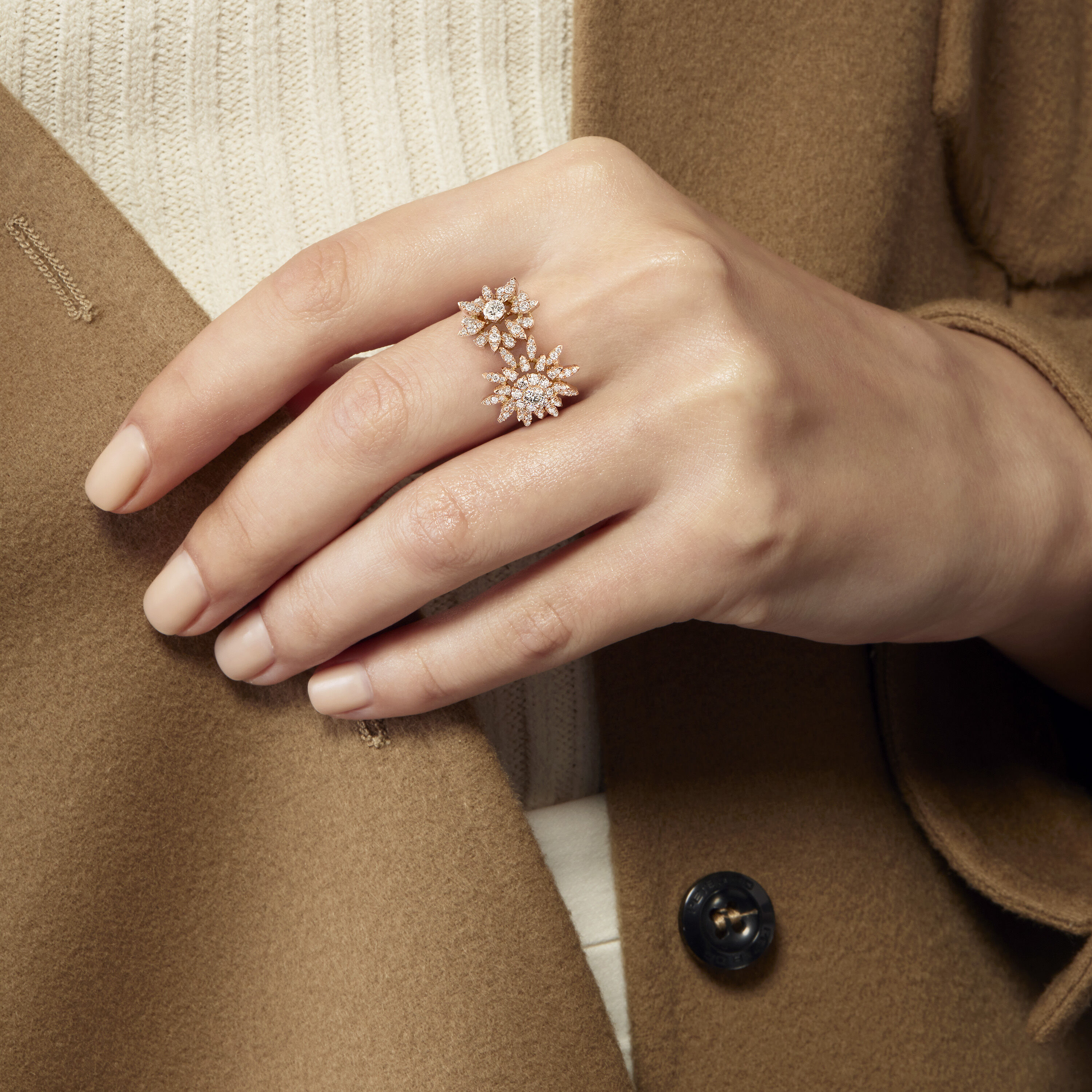 AERIAL Double Sunburst Ring, 18K Rose Gold, large