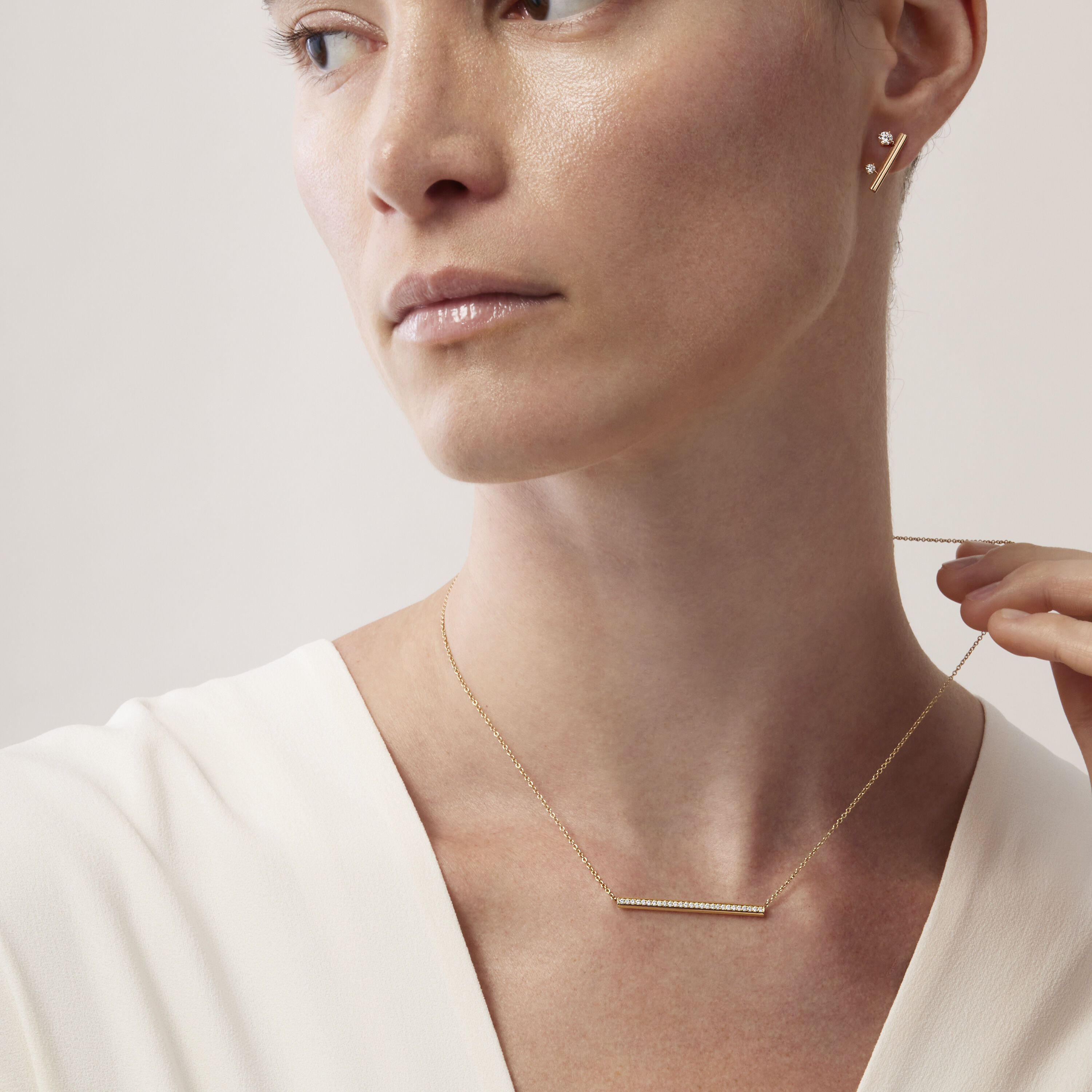 Barre Pav&eacute; Pendant Necklace, 18K Yellow Gold, large