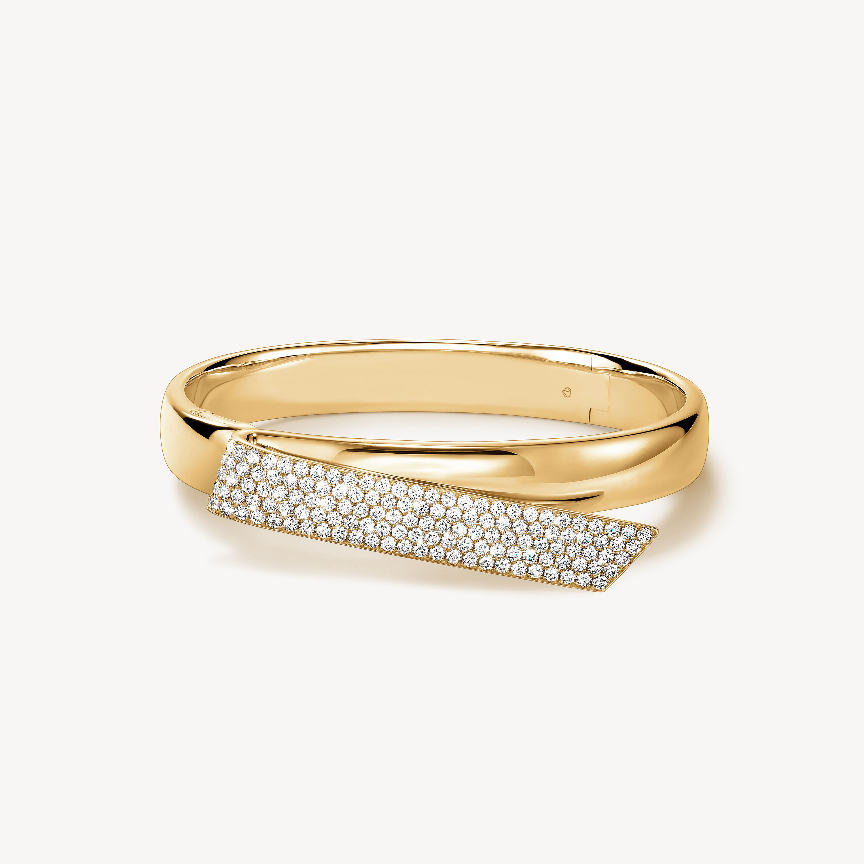 INSIDE/OUT Diamond Flip Bangle, 18K Yellow Gold, large