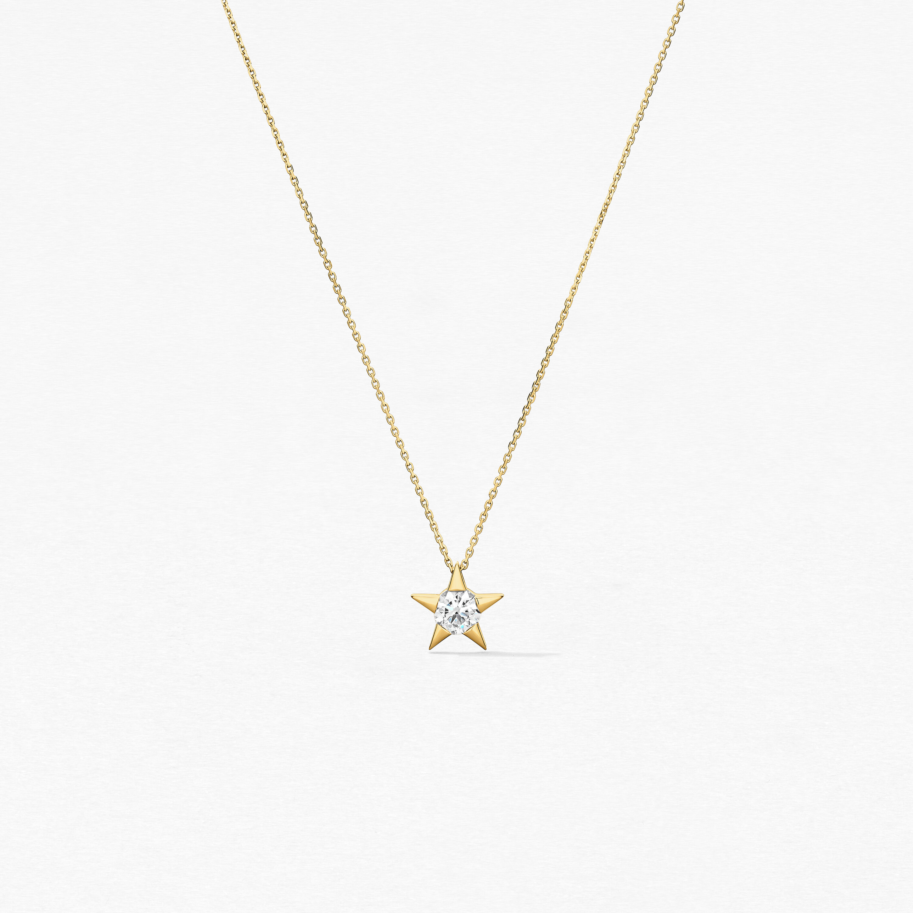 Illa Pendant Necklace, 18K Yellow Gold, large