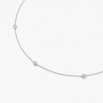 Signature Bezels By The Yard 3 Stone, 18K White Gold, large