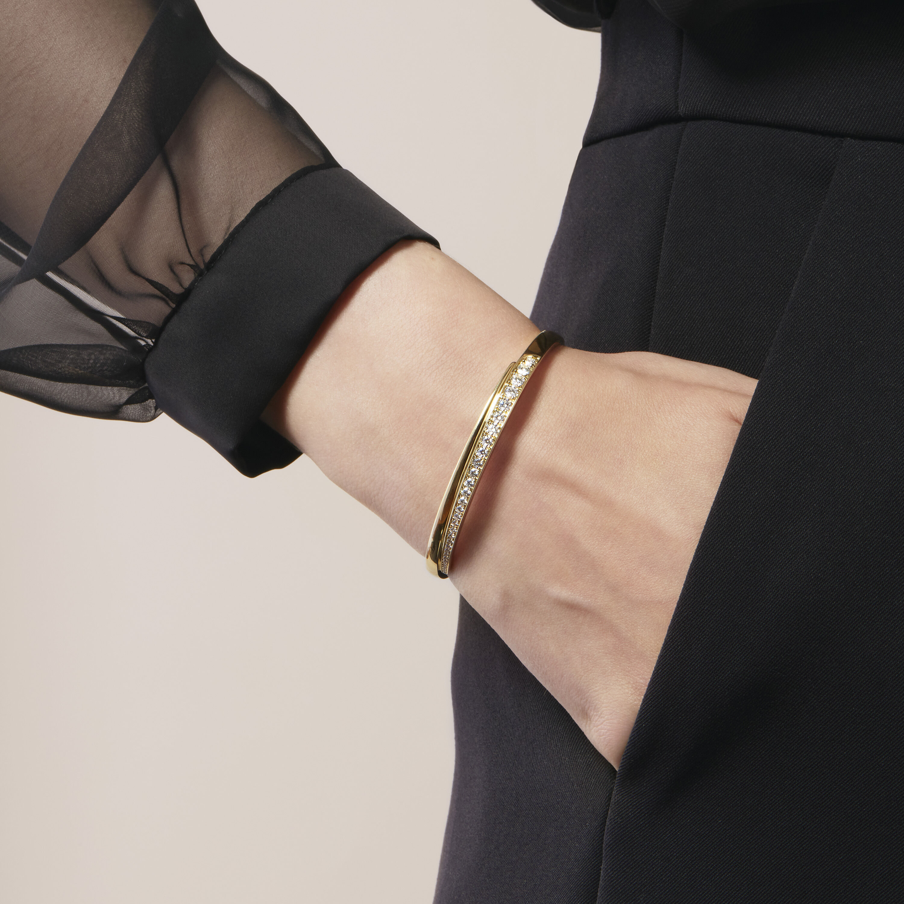 Vela Crossover Bangle, 18K Rose Gold, large